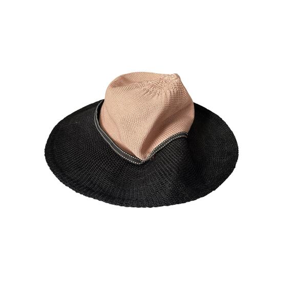 Wallaroo Victoria Two Toned Womens Hat Camel Black - Picture 1 of 9